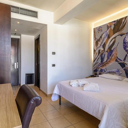 Hotel Terme Capasso 쿤투르시 외부 사진