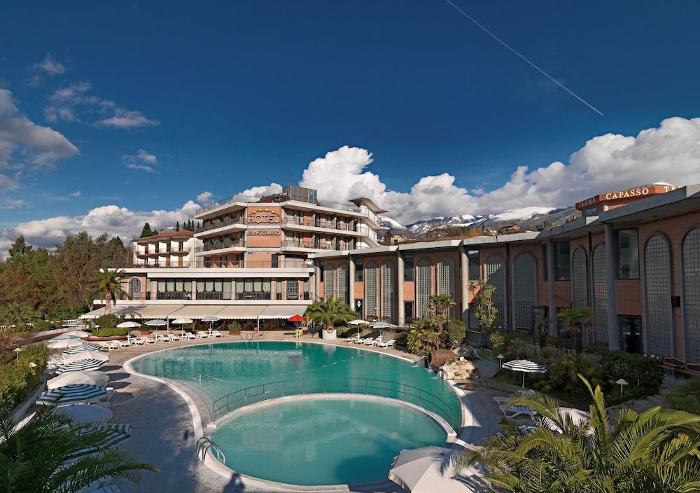 Hotel Terme Capasso 쿤투르시 외부 사진
