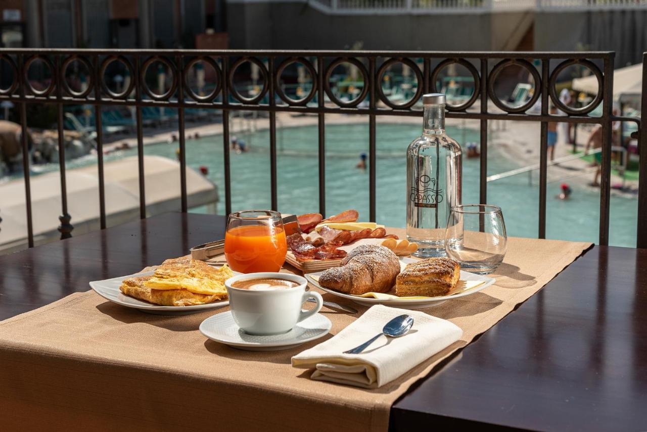 Hotel Terme Capasso 쿤투르시 외부 사진