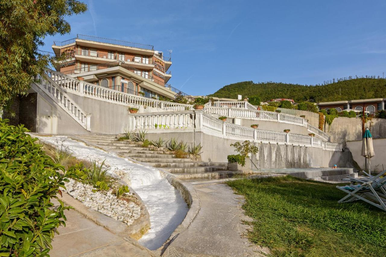 Hotel Terme Capasso 쿤투르시 외부 사진