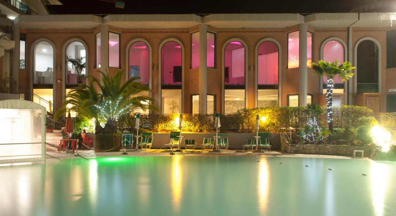 Hotel Terme Capasso 쿤투르시 외부 사진
