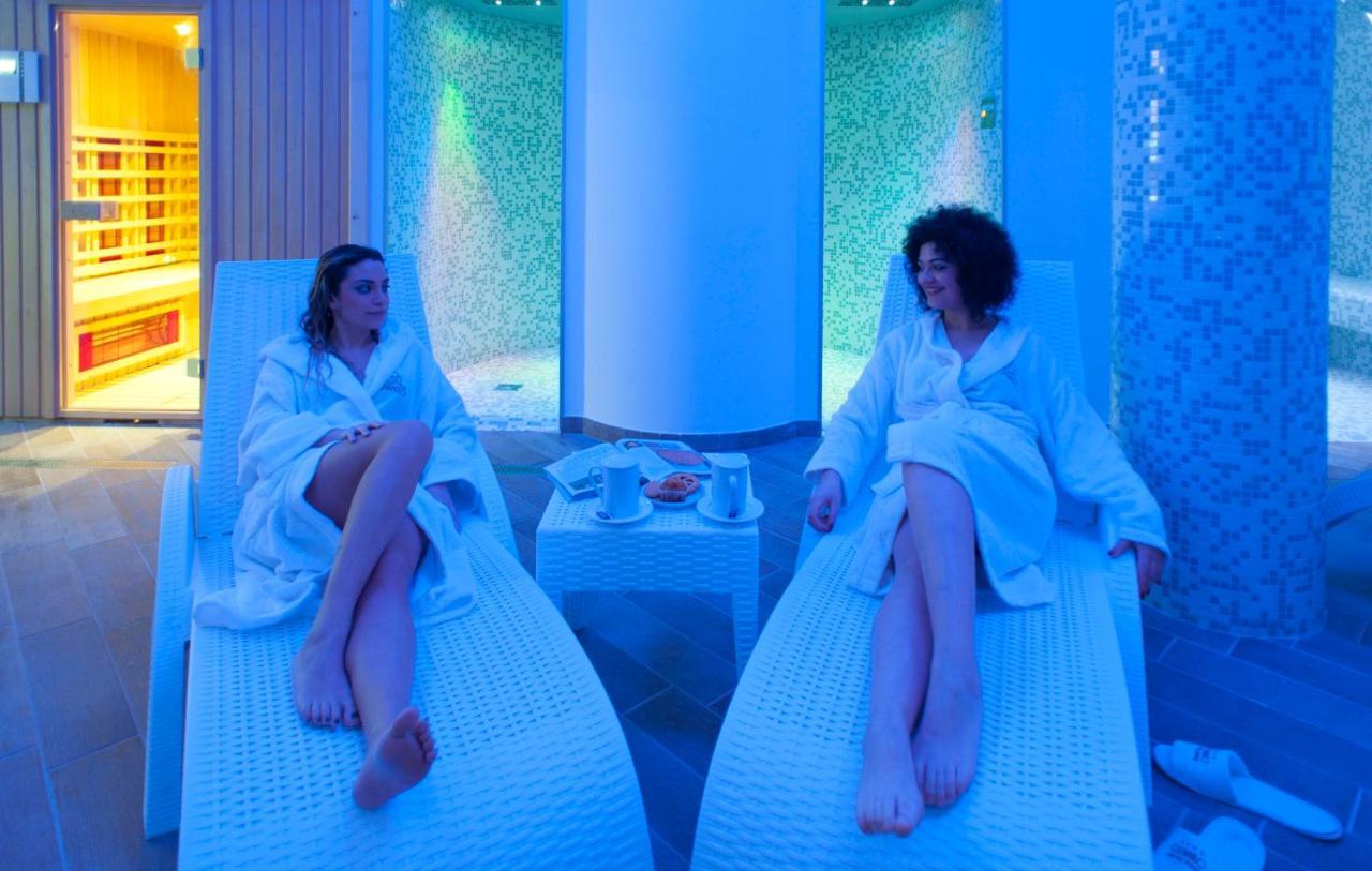 Hotel Terme Capasso 쿤투르시 외부 사진